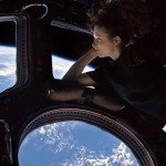 Tracy_Caldwell_Dyson_in_Cupola_ISS